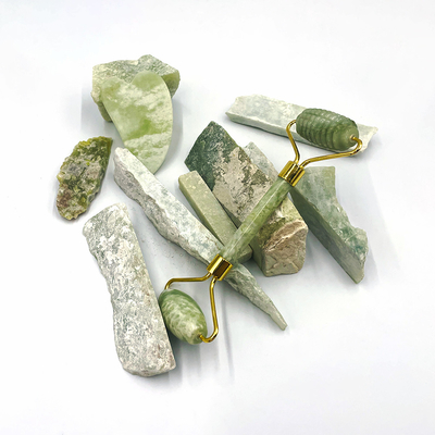 100% Natural Xiuyan Stone Jade Roller Gua Sha Set untuk Lifting Wajah dan Skin Tightening